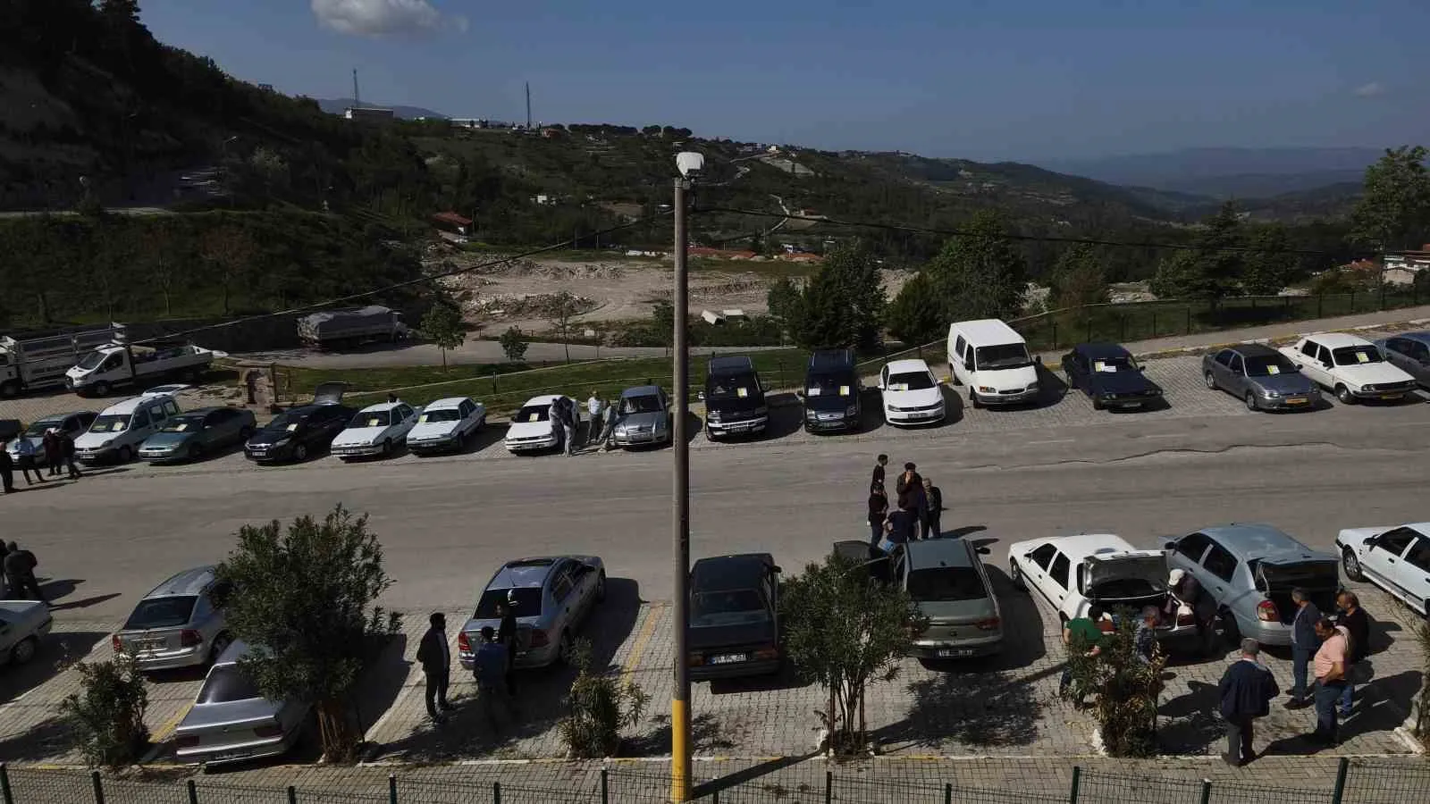 Demirci’de klasik otomobil rüzgarı