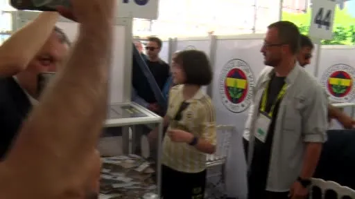 Aziz Yıldırım oyunu kullandı