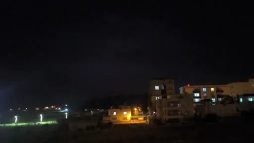 Gercüş’te Haziran ayında yıldırımlar geceyi aydınlattı