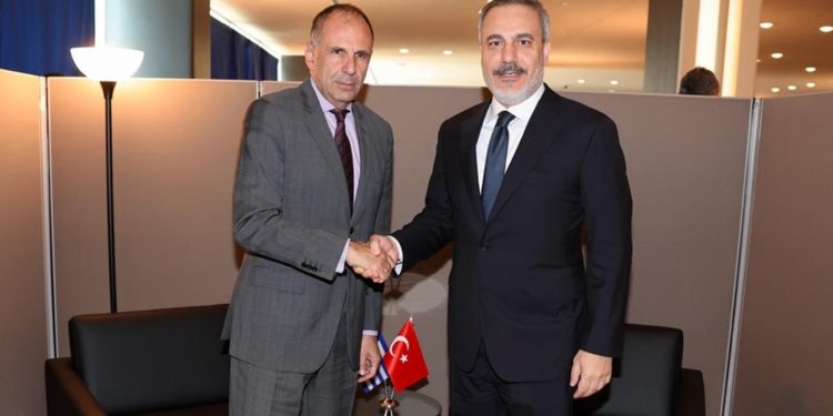 Dışişleri Bakanı Fidan, Yunan mevkidaşı Gerapetritis ile görüştü