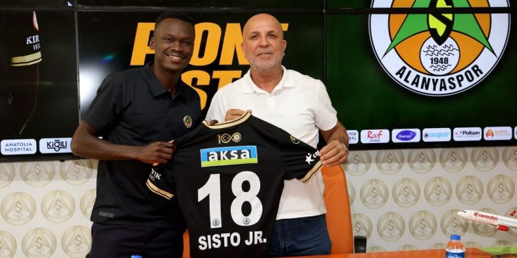 Alanyaspor, Pione Sisto ile 2 yıllık sözleşme imzaladı