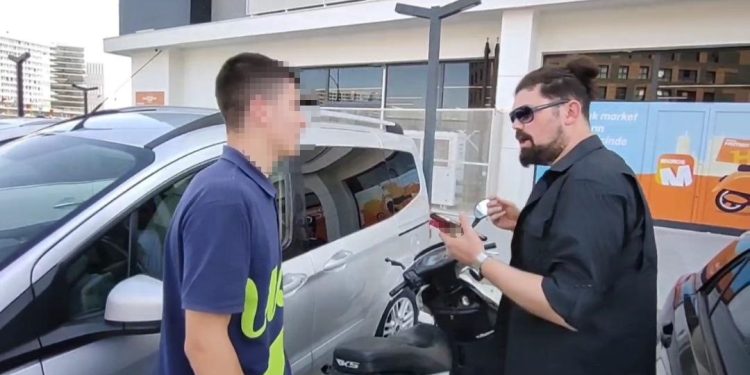 Çaldıkları motosikletler ile adliyeye gelip duruşmaya katıldılar