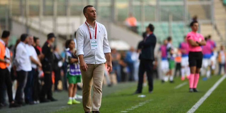 Nedim Vatansever: “Murat Sözkesen, Bursaspor için çok önemli bir isim”