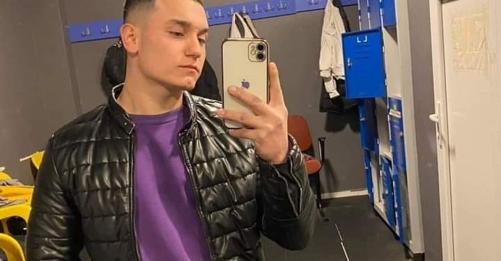 İzmir’de silahlı saldırıya uğrayan motosikletli genç hayatını kaybetti