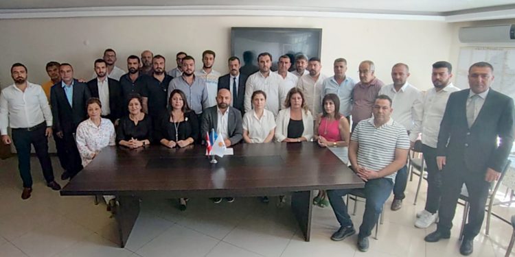 Söke AK Parti’nin yeni ilçe yönetimindeki isimler belli oldu
