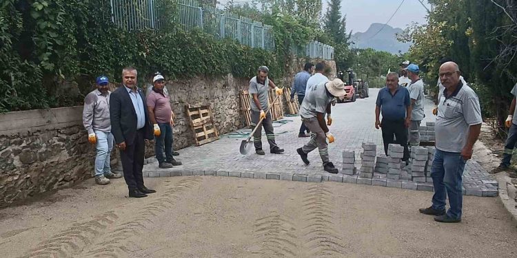 Şirinyer Mahallesi’ne 5 bin metrekare taş döşendi