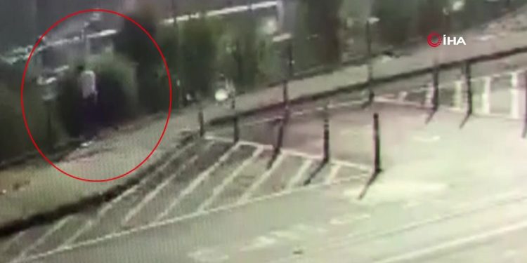 Direksiyon sınavını beklerken düşerek hayatını kaybetti