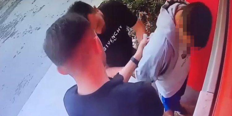 Yolda buluğu kartla ATM’den para çekmeye çalışan şahıs suçüstü yakalandı