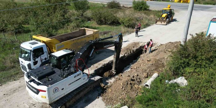 Düzce’de 4 bin 379 metre kanalizasyon hattı çekildi