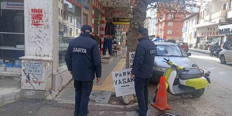 Çorum Belediyesi ’sarı çizgi’leri işgal eden işletmelere geçit verimiyor