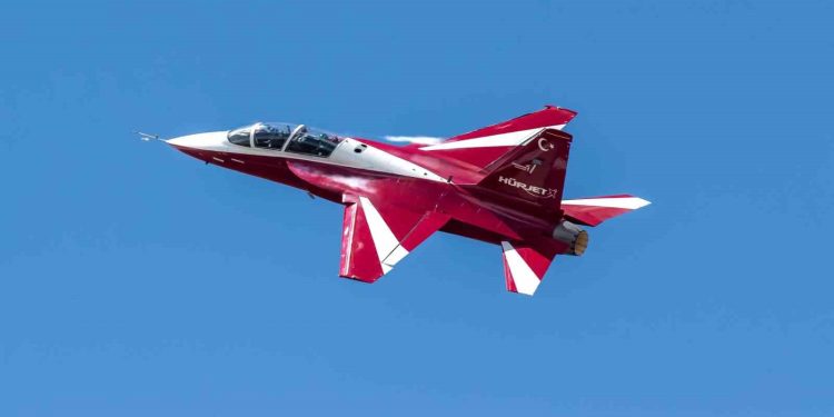 Gök vatanın çelik kanadı HÜRJET bir rekor daha kırdı