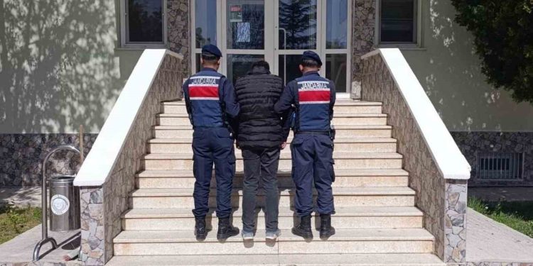 Kırıkkale’de aranan 2 hükümlü yakalandı