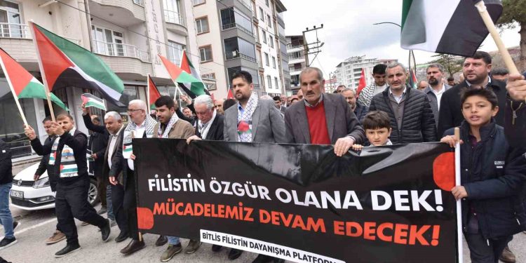 Ahlat’ta Gazze’ye destek yürüyüşü düzenlendi