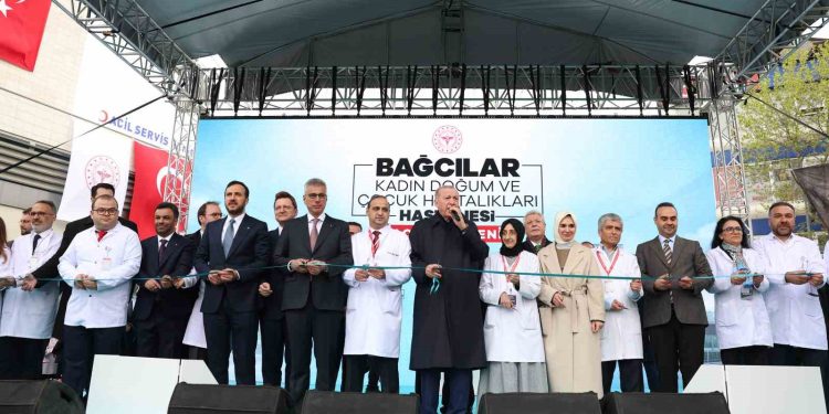 Sağlık Bakanı Memişoğlu: “İstanbul’da yaptığımız sağlık yatırımlarıyla bu güzel şehrimizi uluslararası bir sağlık merkezi konumuna yükselttik”