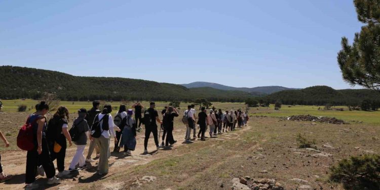 Öğrenciler Frig Vadilerini doyasıya gezdi
