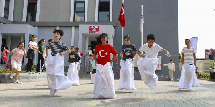 Mersin’de özel bireyler etkinlikte buluştu