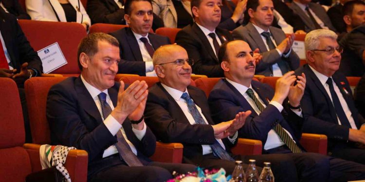Başkan Er, Türk Dünyası Belediyeler Birliği yürütme kurulu üyeliğine seçildi