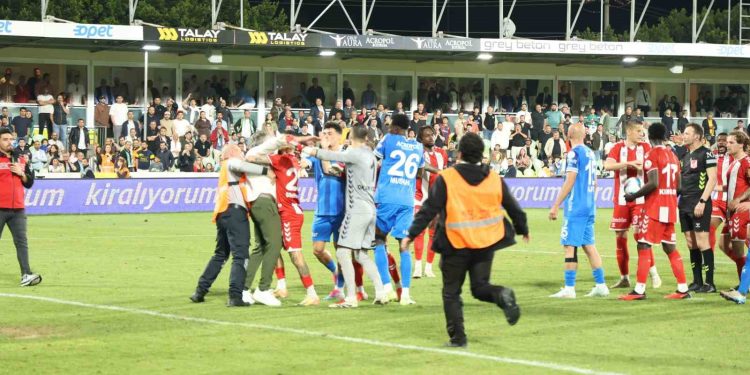 Bodrum FK – Samsunspor maçının son dakikalarında gergin anlar