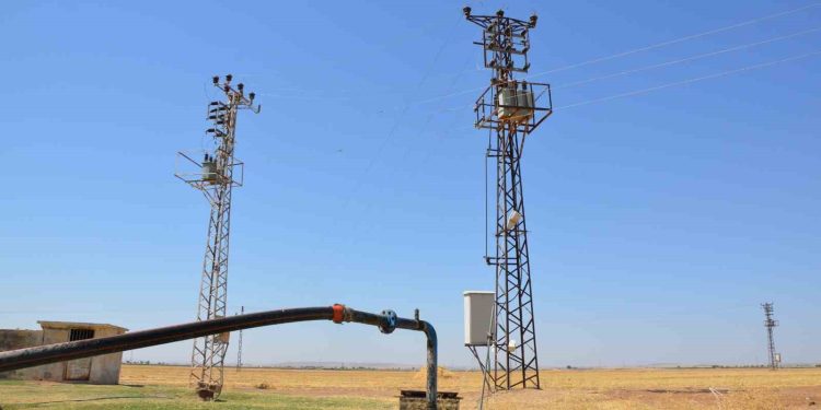 Kaçak elektrik Türkiye’de elektrik arzını tehdit ediyor