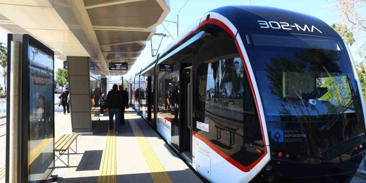 Büyükşehir’e ait toplu ulaşım araçları 1 Mayıs’ta ücretsiz