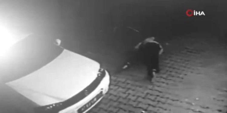 Esenyurt’ta genç kız 4’üncü kattan düştü: O anlar kamerada