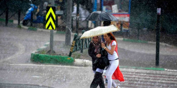 Erzincan için gök gürültülü sağanak yağış uyarısı