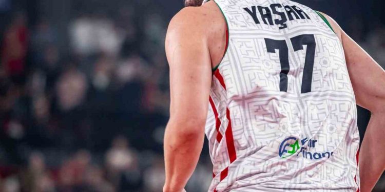 Muhsin Yaşar, nisan ayının en iyi oyuncusu oldu