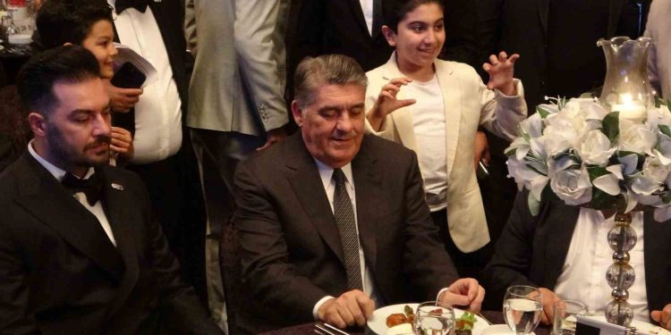 Serdal Adalı, Malatya’da moral gecesine katıldı