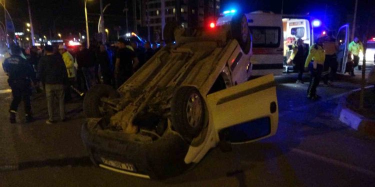 Malatya’da üç aracın karıştığı kazada 4 kişi yaralandı