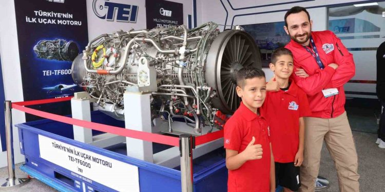 TEI’nin millî motorları TEKNOFEST Kıbrıs’ta Kıbrıslılarla buluştu