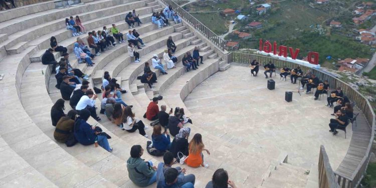 Üç şehir arasında kültür köprüsü kuran “Kültürler Buluşuyor” projesi bu kez Sivas’ta