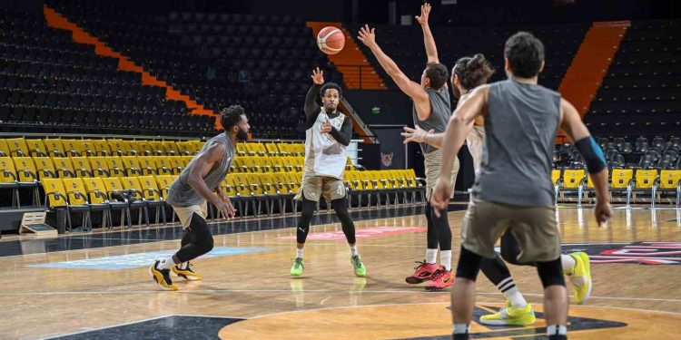 MSK, play-off inadını sürdürüyor