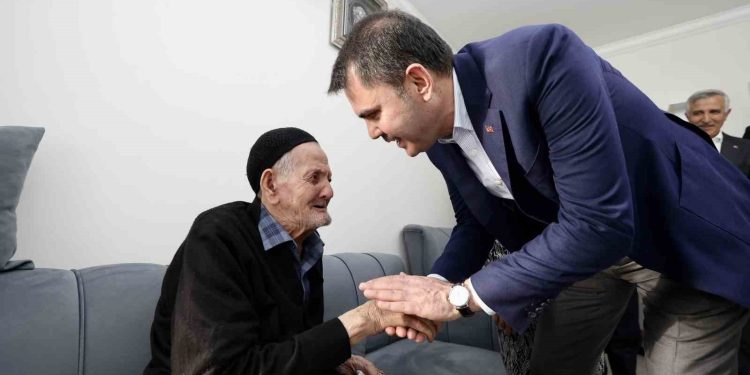Bakan Kurum: “Her ev huzura kavuşana kadar yanınızda olacağız”
