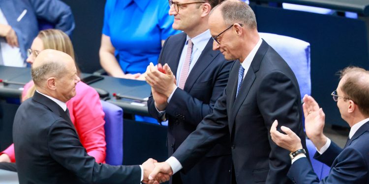 Almanya’da Friedrich Merz, meclisteki ikinci tur oylamada ülkenin yeni başbakanı seçildi