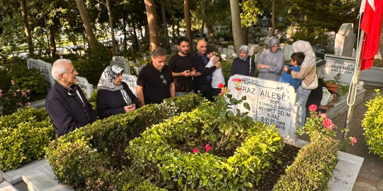 Şehit Savcı Kiraz’ın kabrini ziyaret eden baba Kiraz: “Buraya her geldiğimizde biz 31 Mart’tayız”