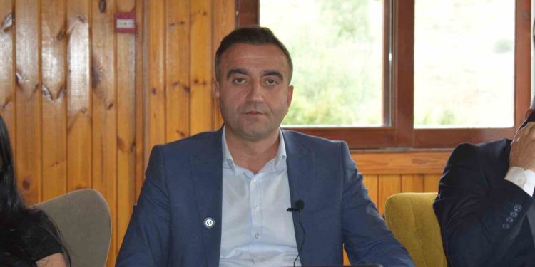 Başkan Ulutaş: “Akçadağ’ı hak ettiği yere taşımak için gece gündüz çalışıyoruz”