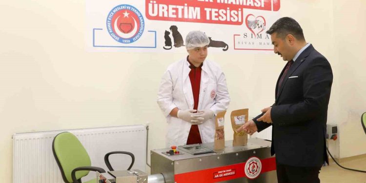 Sivas’ta atık gıdalar mamaya dönüşüyor