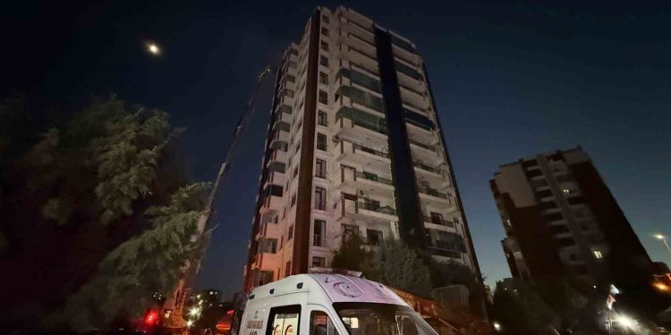 Diyarbakır’da 4 kişinin öldüğü yangına ilişkin 1’i yakalama, 2 gözaltı kararı