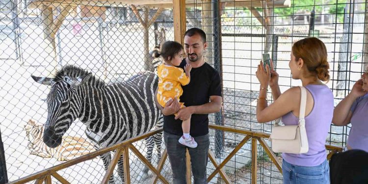 Tarsus Doğa Parkı, bayramda ziyaretçi akınına uğradı