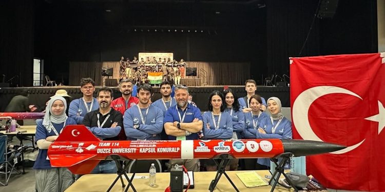 Düzce Üniversitesi roket takımı uluslararası arenada