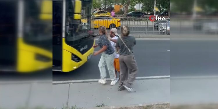 Eyüpsultan’da İETT şoförü otobüsü yolcuların üzerine sürdü: O anlar kamerada