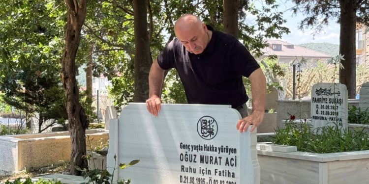 Oğuz Murat Aci’nin baba ocağında buruk Babalar Günü